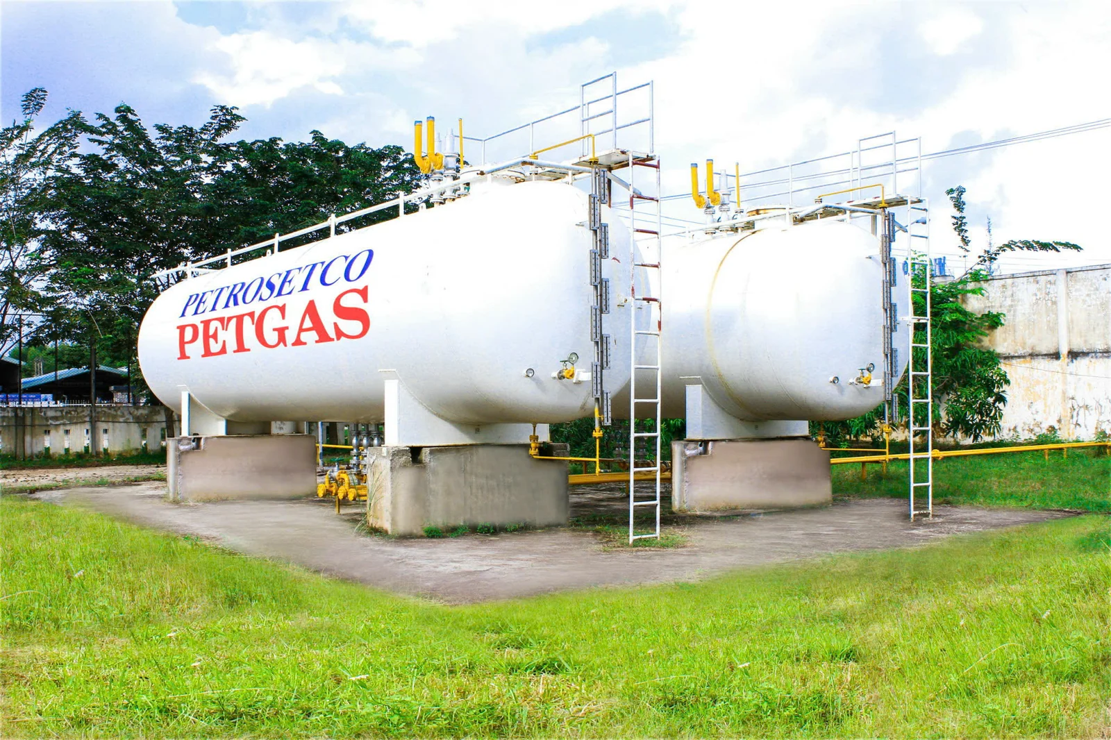 Cơ sở bồn chứa PETROSETCO PETGAS