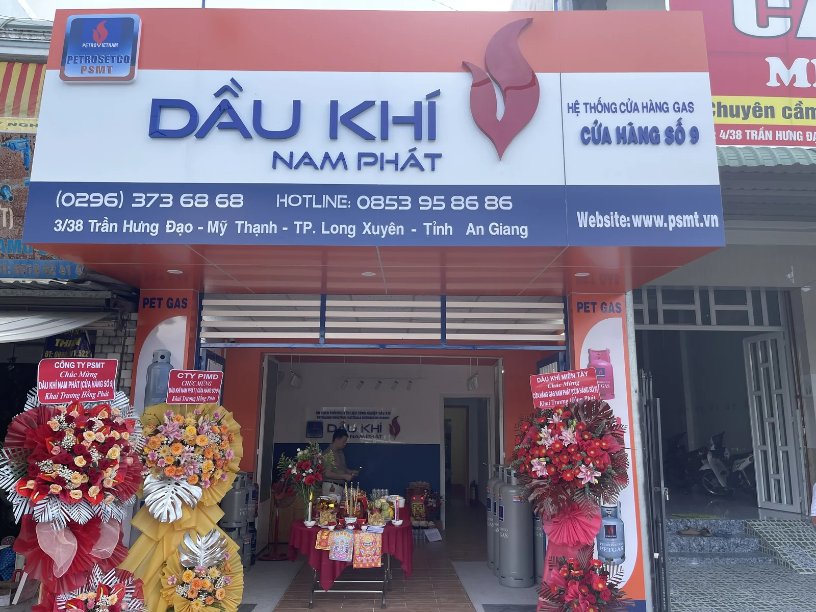 Mặt tiền cửa hàng Nam Phát Gas Long Xuyên